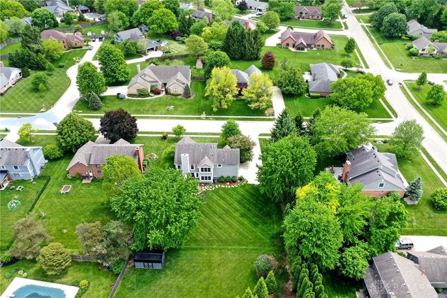 1111 Chisolm Trail, Washington Twp, OH 45458