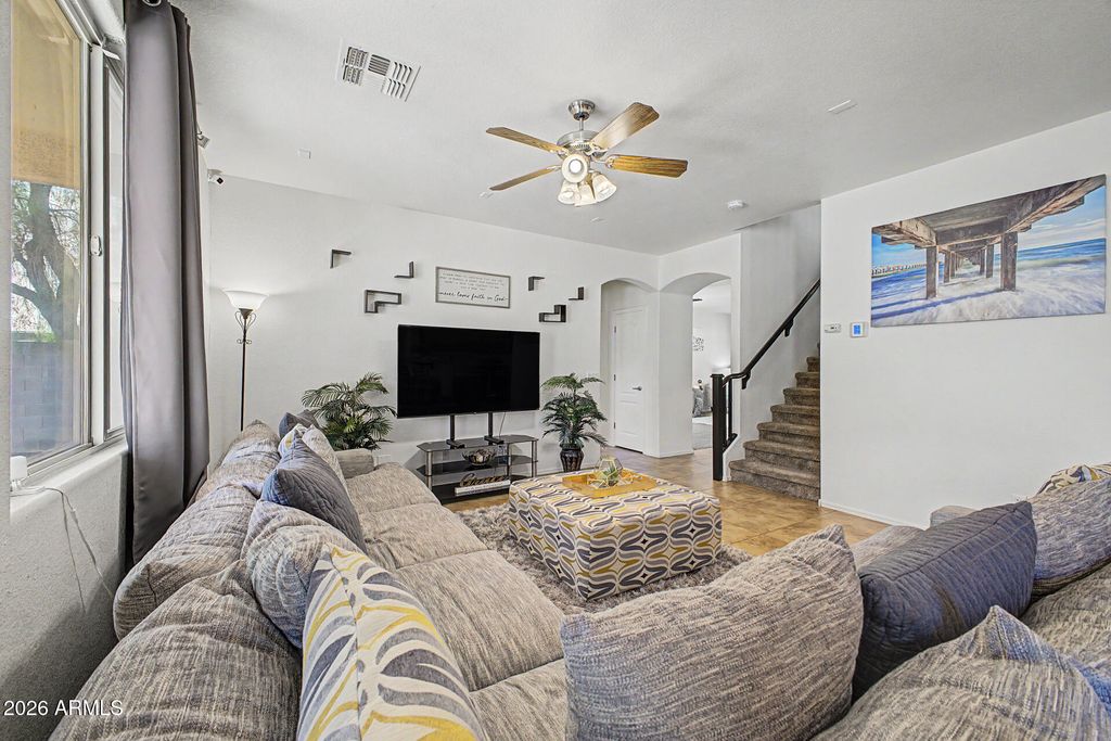 279 E GOLD DUST Way, San Tan Valley, AZ 85143 — photo 4