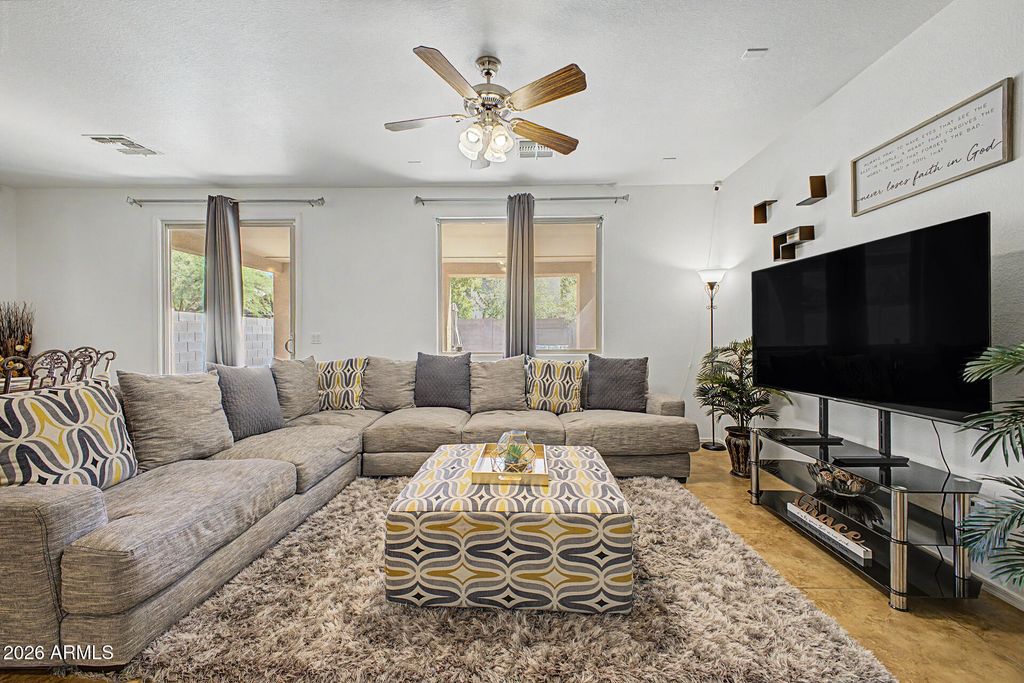 279 E GOLD DUST Way, San Tan Valley, AZ 85143 — photo 5
