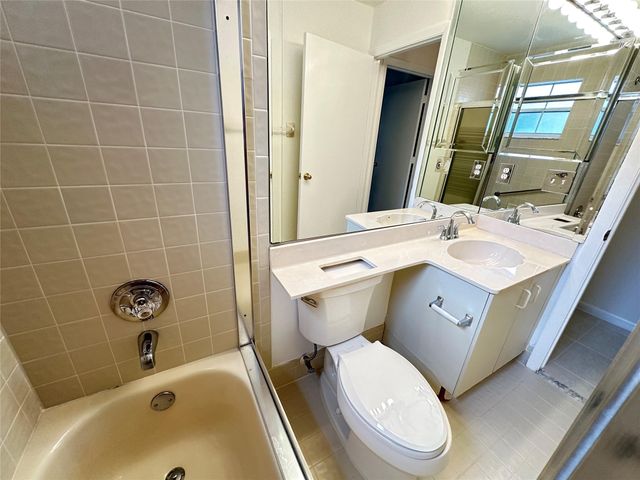 14474 Via Royale 14474, Delray Beach, FL 33446