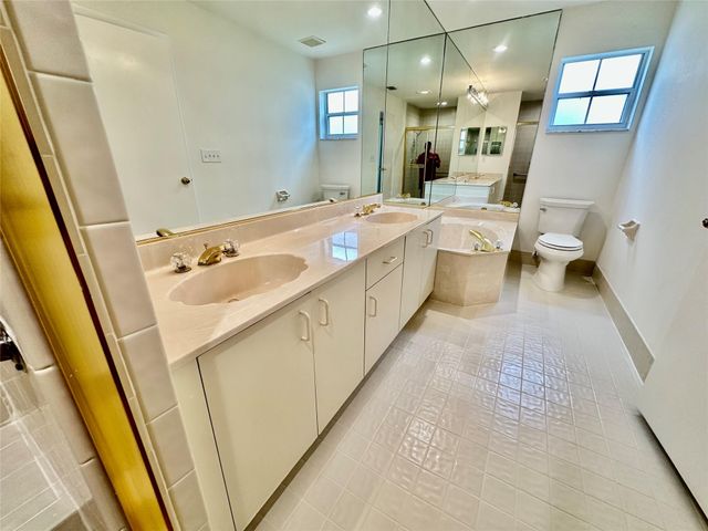 14474 Via Royale 14474, Delray Beach, FL 33446