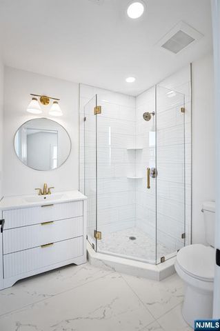 496 Central Avenue, Carlstadt, NJ 07072