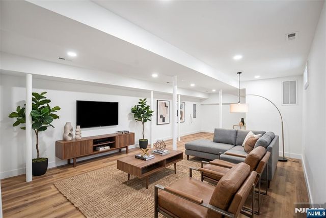 496 Central Avenue, Carlstadt, NJ 07072