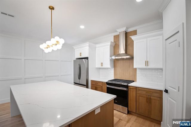 496 Central Avenue, Carlstadt, NJ 07072
