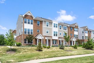 197 Canterbury Way, Lake Zurich, IL 60047
