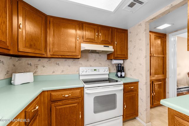 376 Stirling Drive 376A, Monroe, NJ 08831