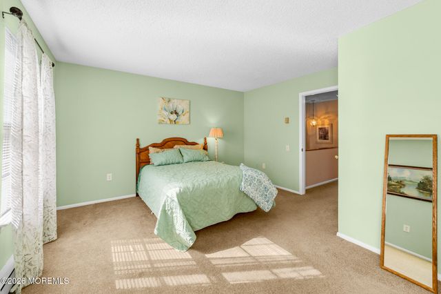 376 Stirling Drive 376A, Monroe, NJ 08831
