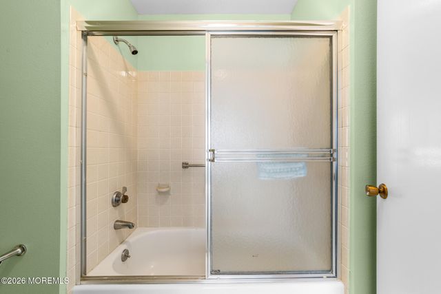 376 Stirling Drive 376A, Monroe, NJ 08831