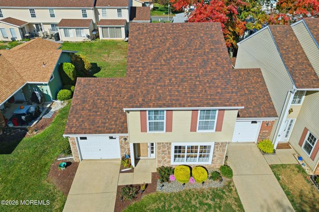 376 Stirling Drive 376A, Monroe, NJ 08831