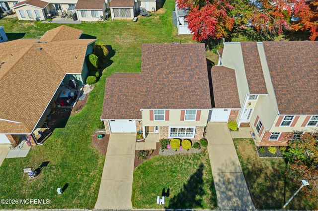 376 Stirling Drive 376A, Monroe, NJ 08831