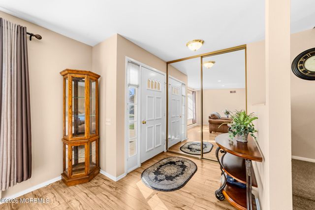 376 Stirling Drive 376A, Monroe, NJ 08831
