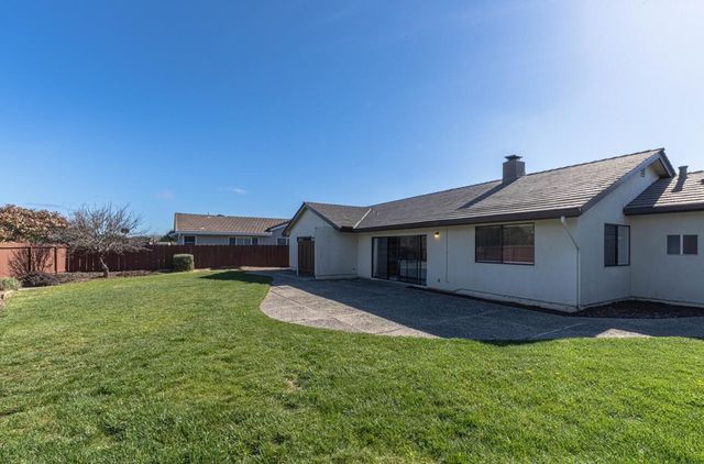 22810 Bravo Place, Salinas, CA 93908