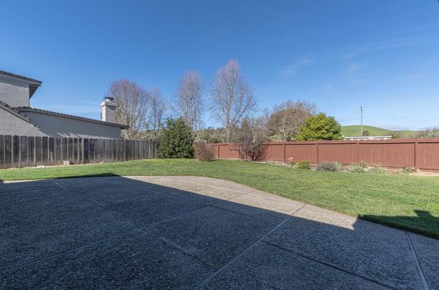 22810 Bravo Place, Salinas, CA 93908