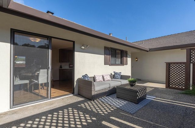 22810 Bravo Place, Salinas, CA 93908