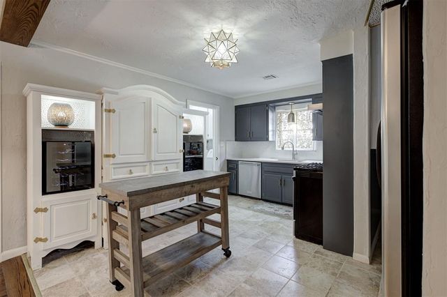 2408 NW 52nd Street, Oklahoma City, OK 73112