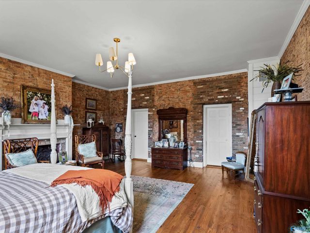 401 S Clinton Street, Athens, AL 35611