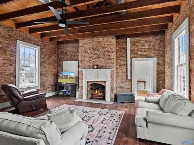 401 S Clinton Street, Athens, AL 35611