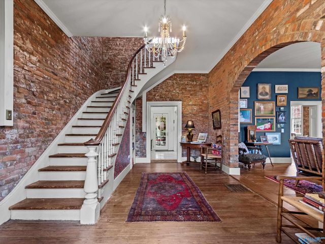 401 S Clinton Street, Athens, AL 35611