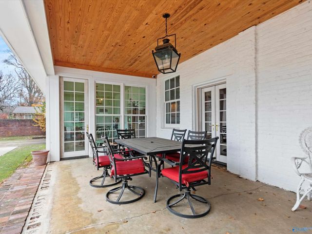 401 S Clinton Street, Athens, AL 35611