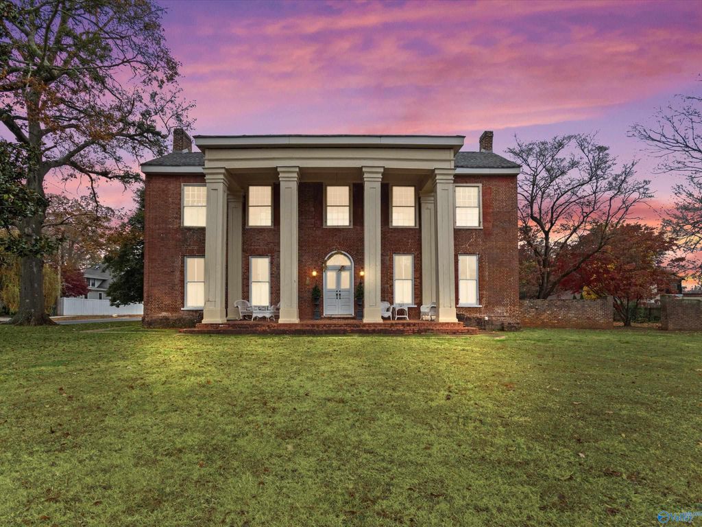 401 S Clinton Street, Athens, AL 35611