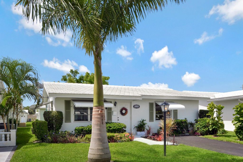 1604 SW 13th Terrace, Boynton Beach, FL 33426