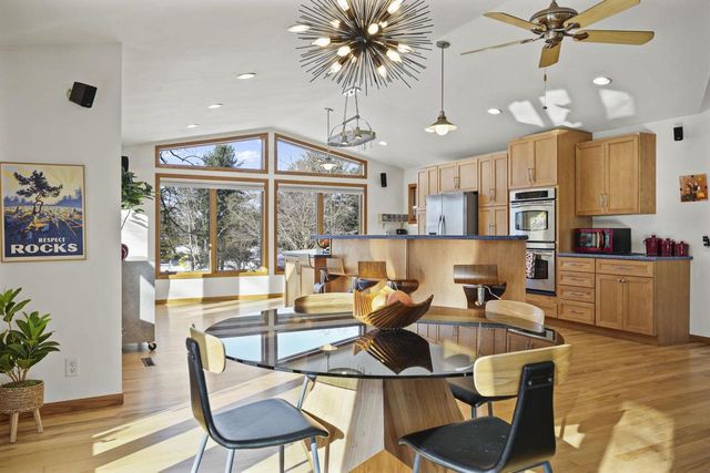 5018 Sunrise Ridge Trail, Middleton, WI 53562