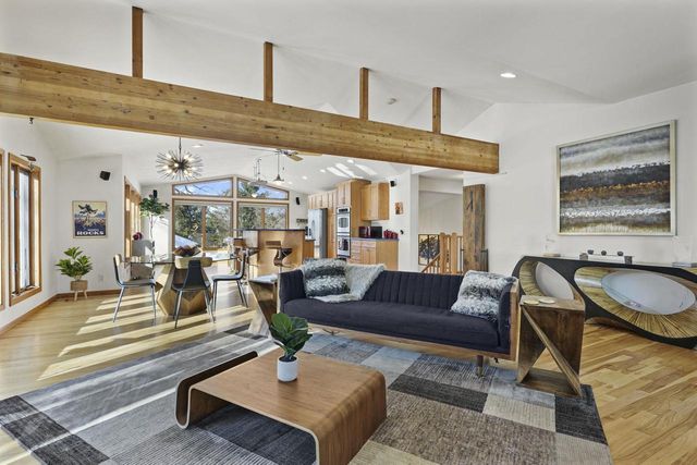 5018 Sunrise Ridge Trail, Middleton, WI 53562