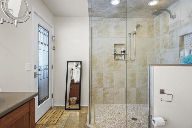 5018 Sunrise Ridge Trail, Middleton, WI 53562