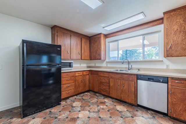 2 Portola Avenue, Monterey, CA 93940