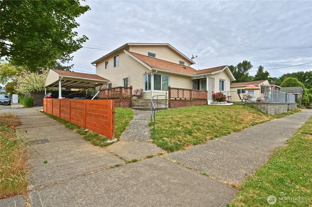 5402 S Cloverdale Street, Seattle, WA 98118