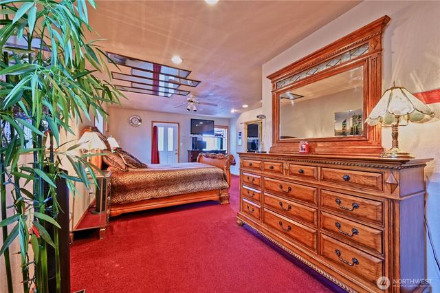 5402 S Cloverdale Street, Seattle, WA 98118