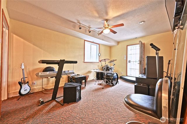 5402 S Cloverdale Street, Seattle, WA 98118