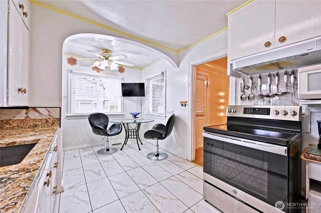 5402 S Cloverdale Street, Seattle, WA 98118
