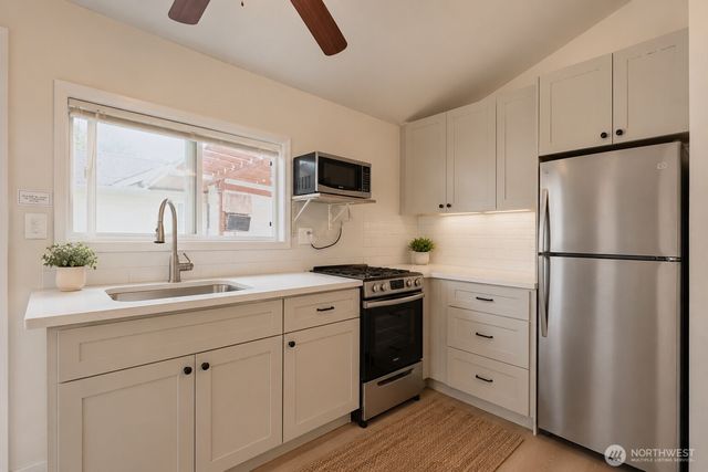 5402 S Cloverdale Street, Seattle, WA 98118