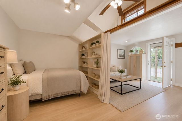 5402 S Cloverdale Street, Seattle, WA 98118