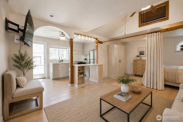5402 S Cloverdale Street, Seattle, WA 98118