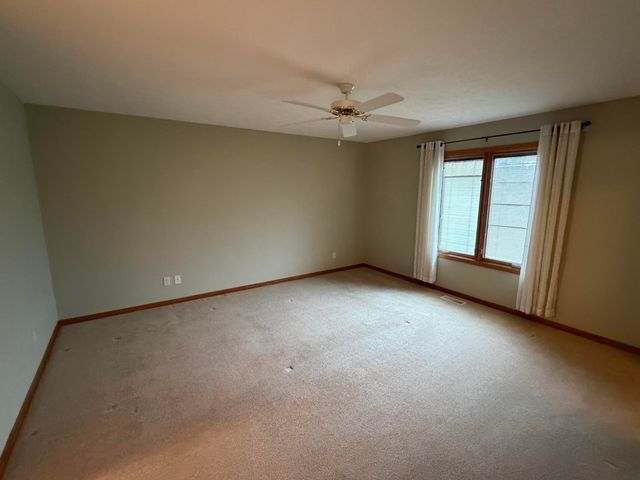 51 Newcastle Drive, Zeeland, MI 49464