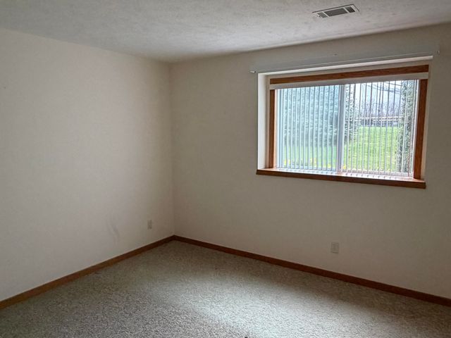 51 Newcastle Drive, Zeeland, MI 49464