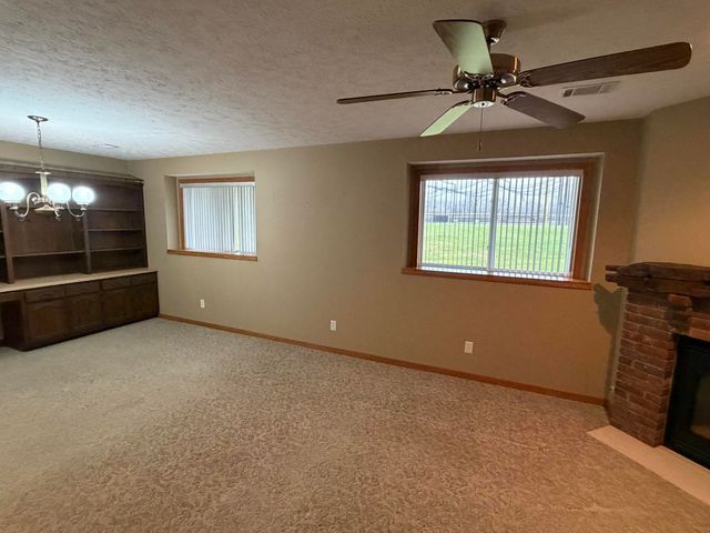 51 Newcastle Drive, Zeeland, MI 49464