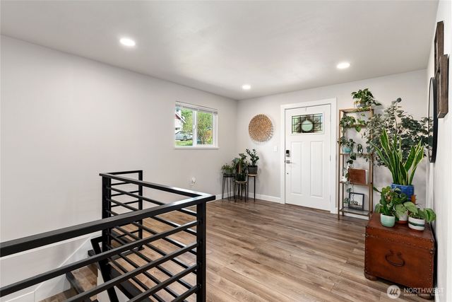 469 Hoquiam Avenue NE, Renton, WA 98059