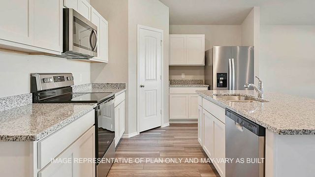 509 Harvest Lake Drive, Snook, TX 77878