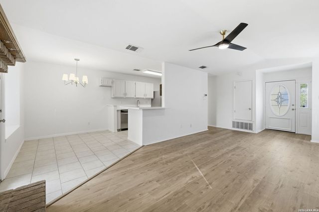 4411 Putting Green, San Antonio, TX 78217