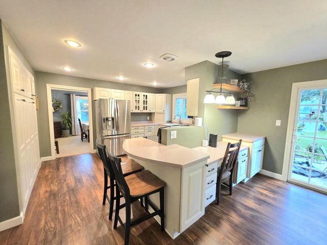 566 Riford ROAD, Neenah, WI 54956