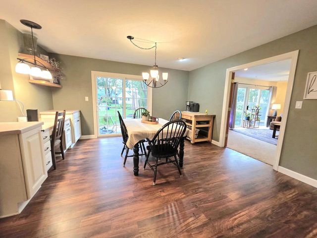 566 Riford ROAD, Neenah, WI 54956