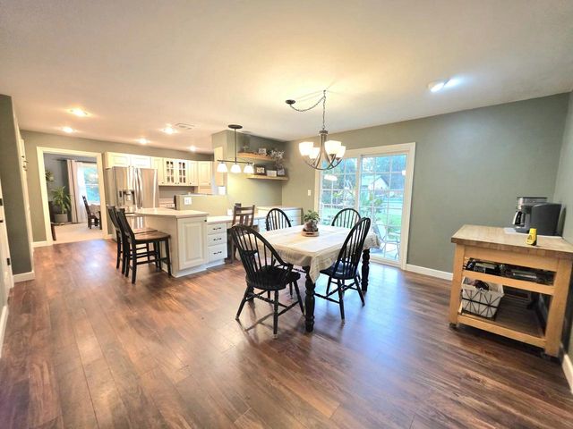 566 Riford ROAD, Neenah, WI 54956