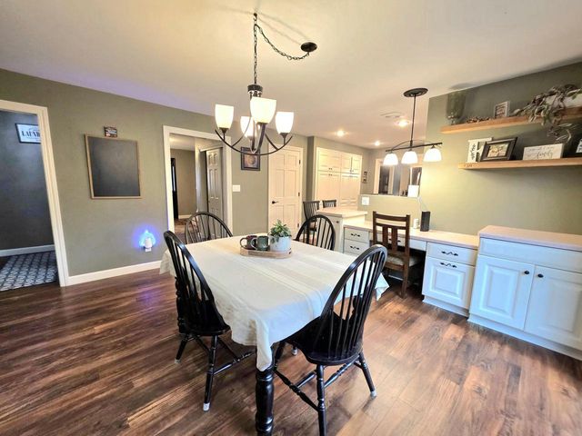 566 Riford ROAD, Neenah, WI 54956
