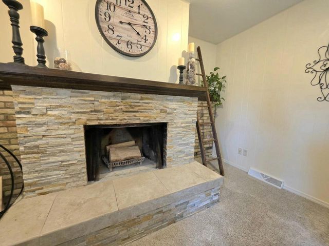 566 Riford ROAD, Neenah, WI 54956