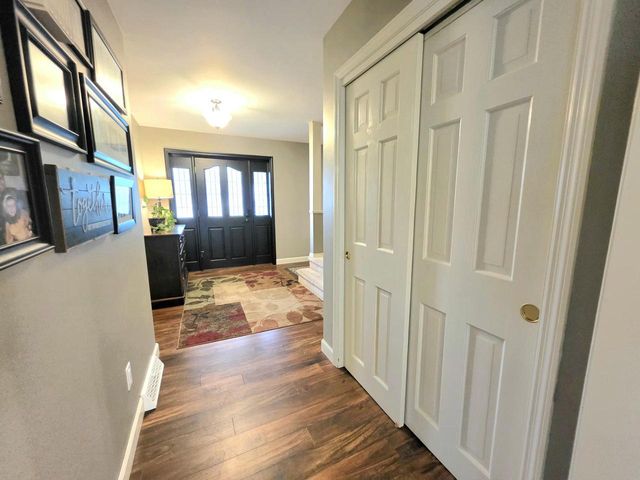 566 Riford ROAD, Neenah, WI 54956