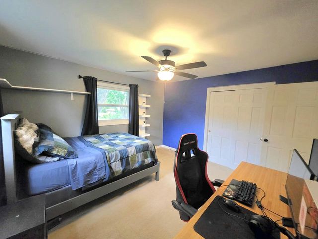 566 Riford ROAD, Neenah, WI 54956