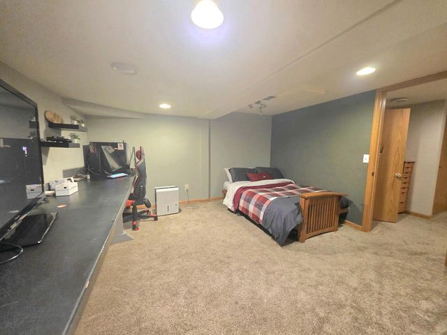 566 Riford ROAD, Neenah, WI 54956